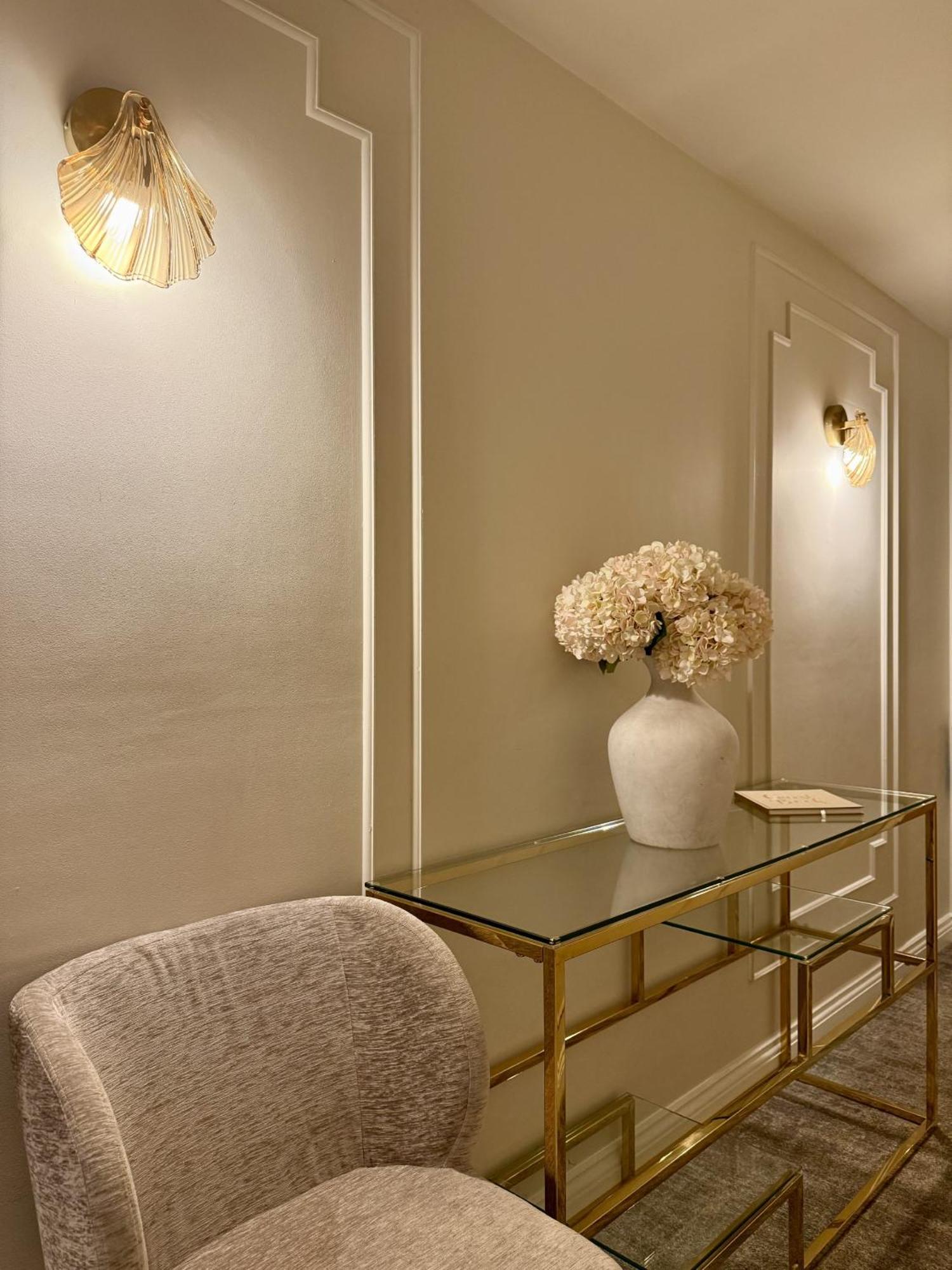 Number 3 Pier Road Suites 휫비 외부 사진